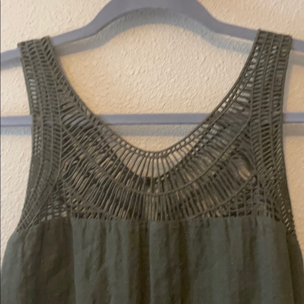 Dress - Picture 3 of 3